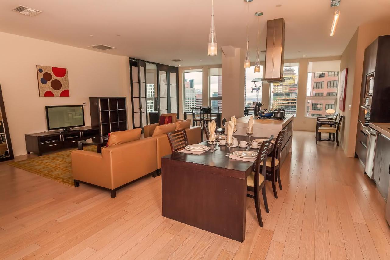 Tenten Wilshire Apartment